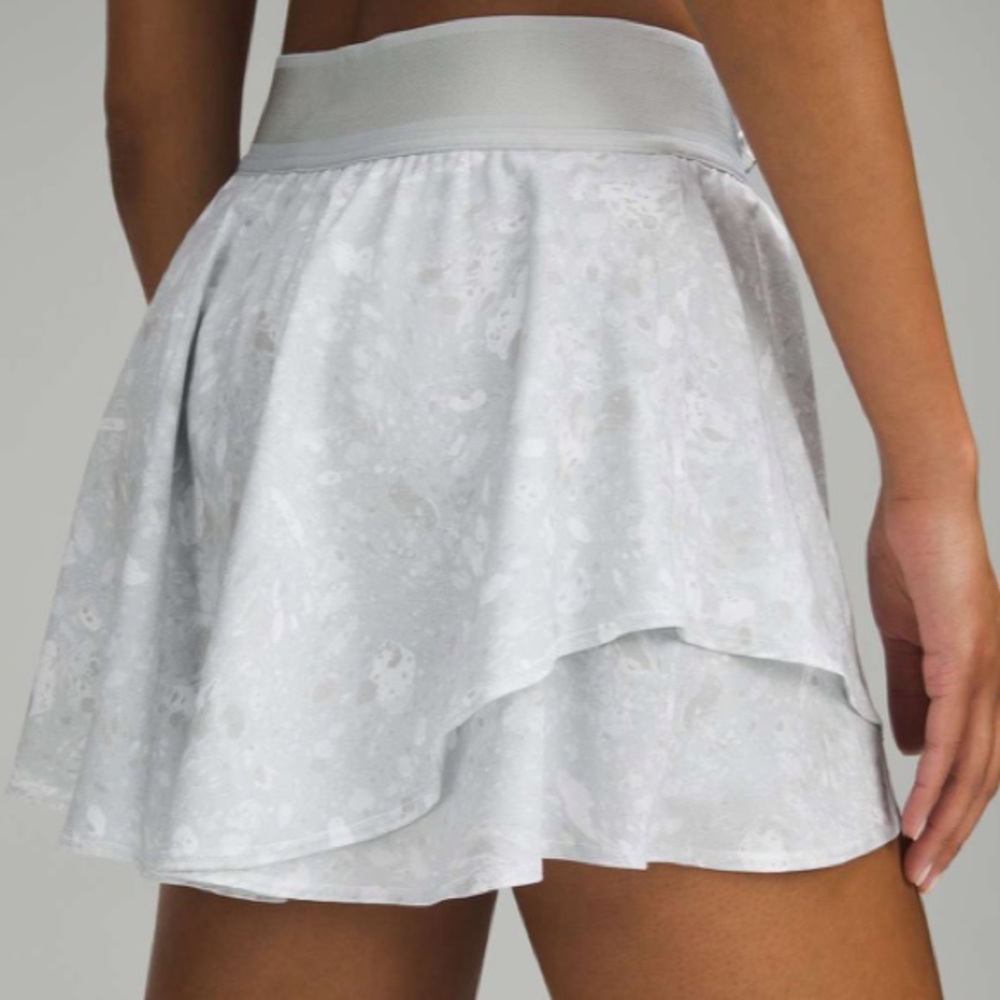 Lululemon Athletica Court Rival High Rise Light Gray Skirt Skort Tennis Run Golf - Picture 9 of 12